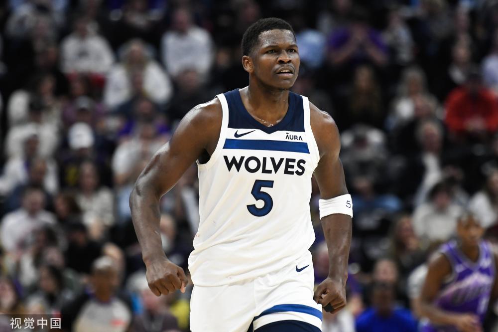 在足球比赛 在足球比赛