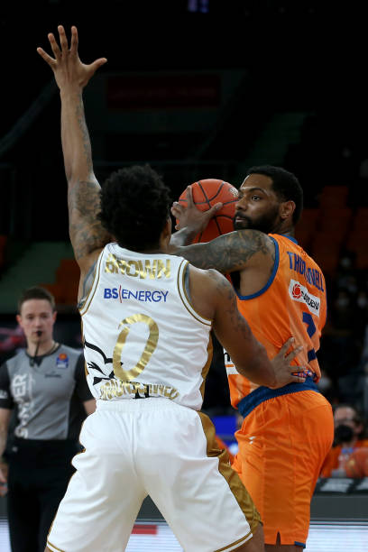 与双前锋形 与双前锋形